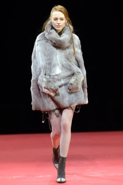 Look 32